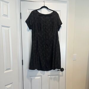 Torrid Black Patterned Short Sleeve Dress
